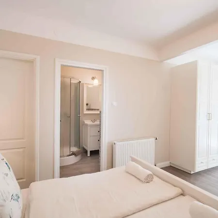 Apartment In - Balaton 19735 Siófok