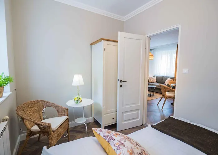 In - Balaton 19735 아파트