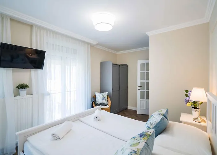 In - Balaton 19735 아파트